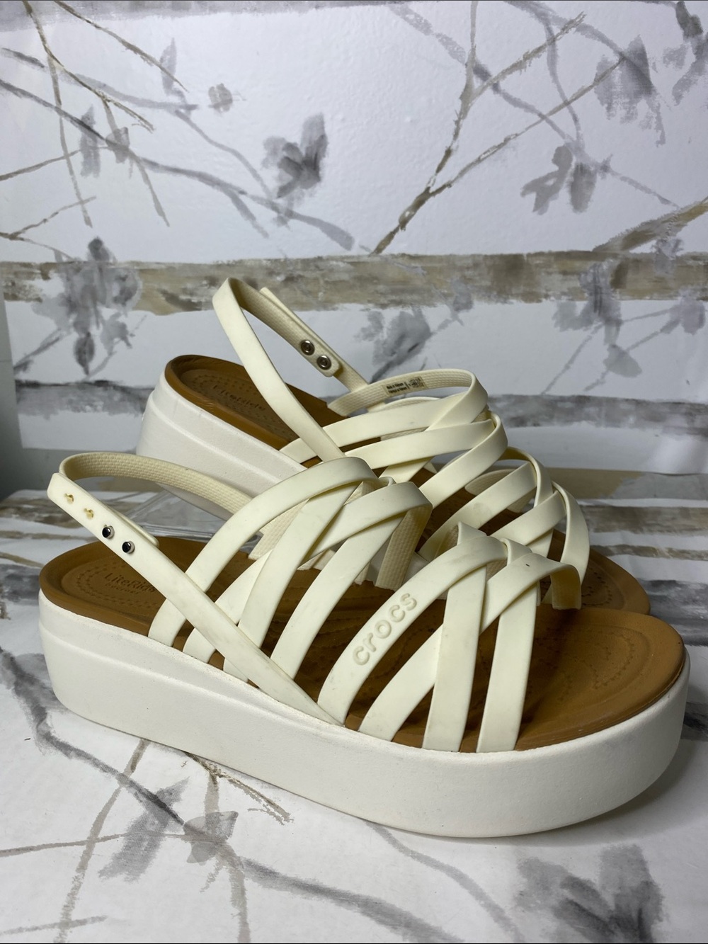CROCS Brooklyn Strappy Wedge